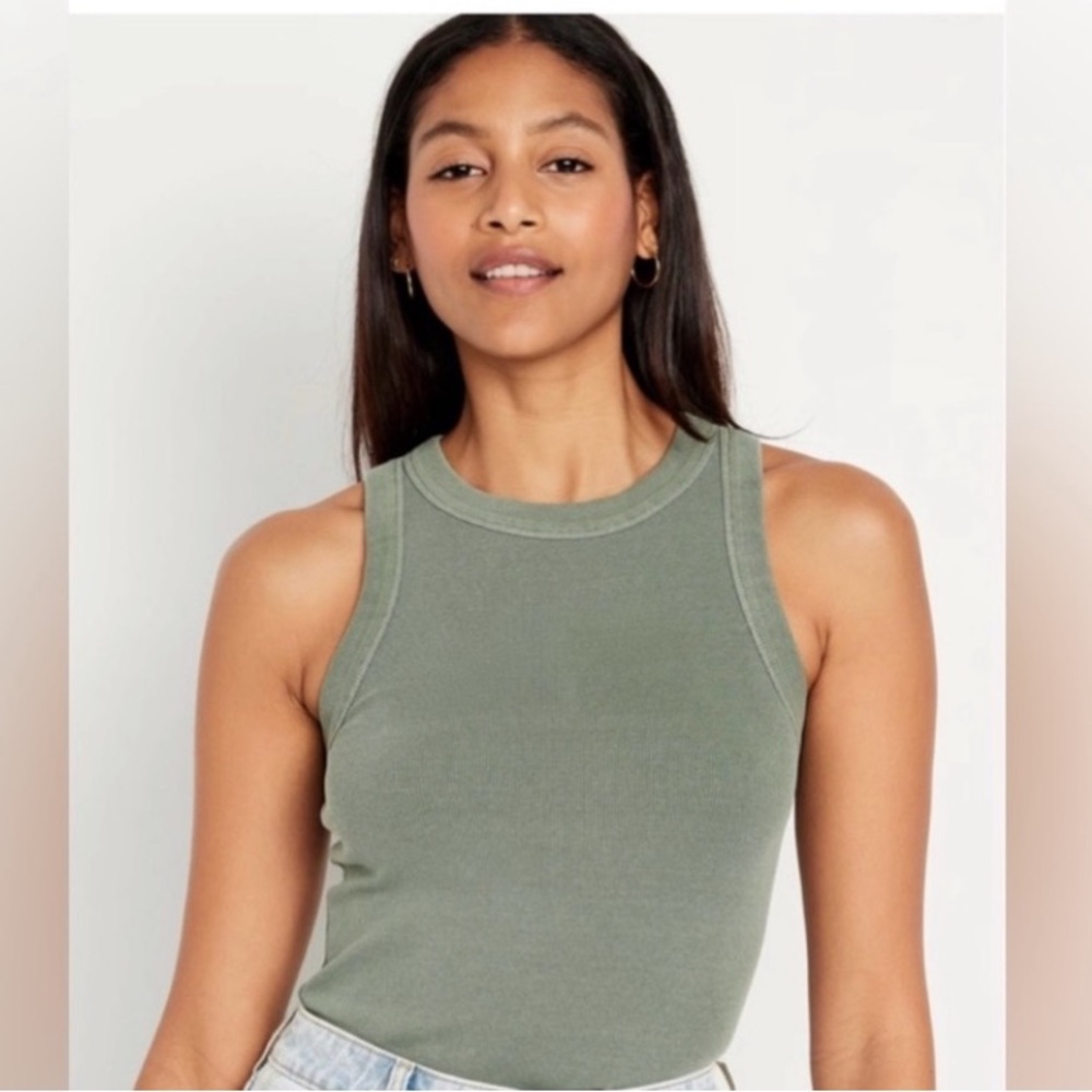 💫OLD NAVY High Neck Cropped Tank Top XL